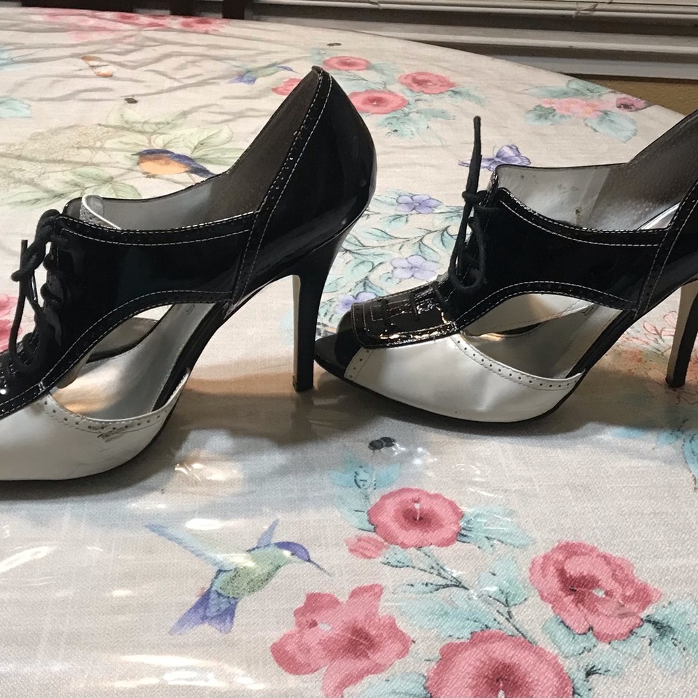 Marc Fisher Tuxedo Peep Toe Heels Size 8 - image 2